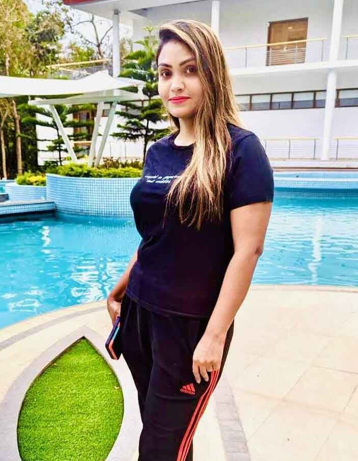 Kia a call girl in Dhanmondi
