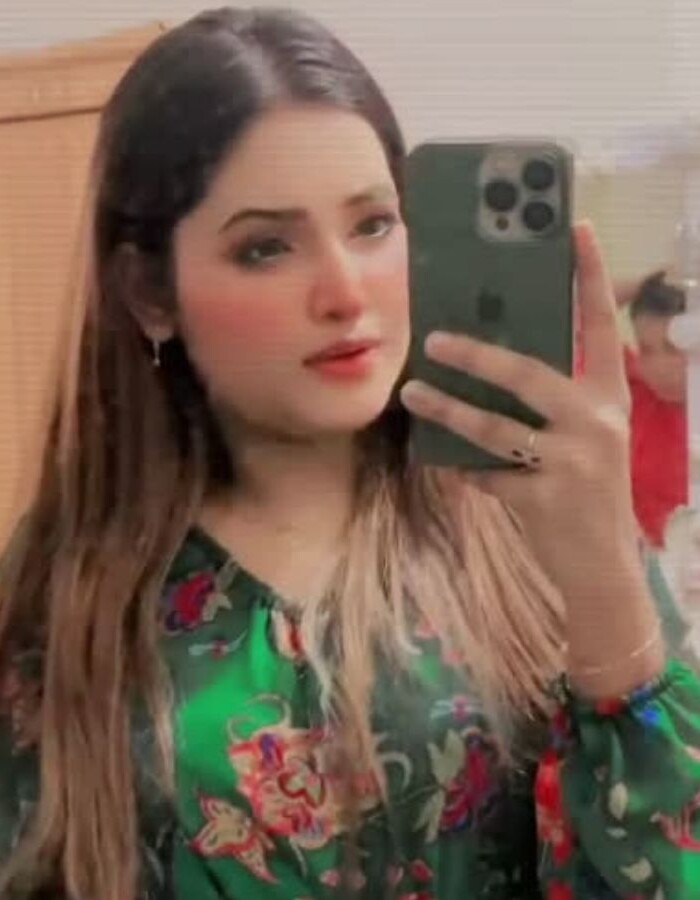 Tia a Escort Girl in Dhaka City